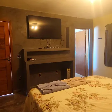 Monte Verde Inn Suítes com Hidromassagem dupla-3